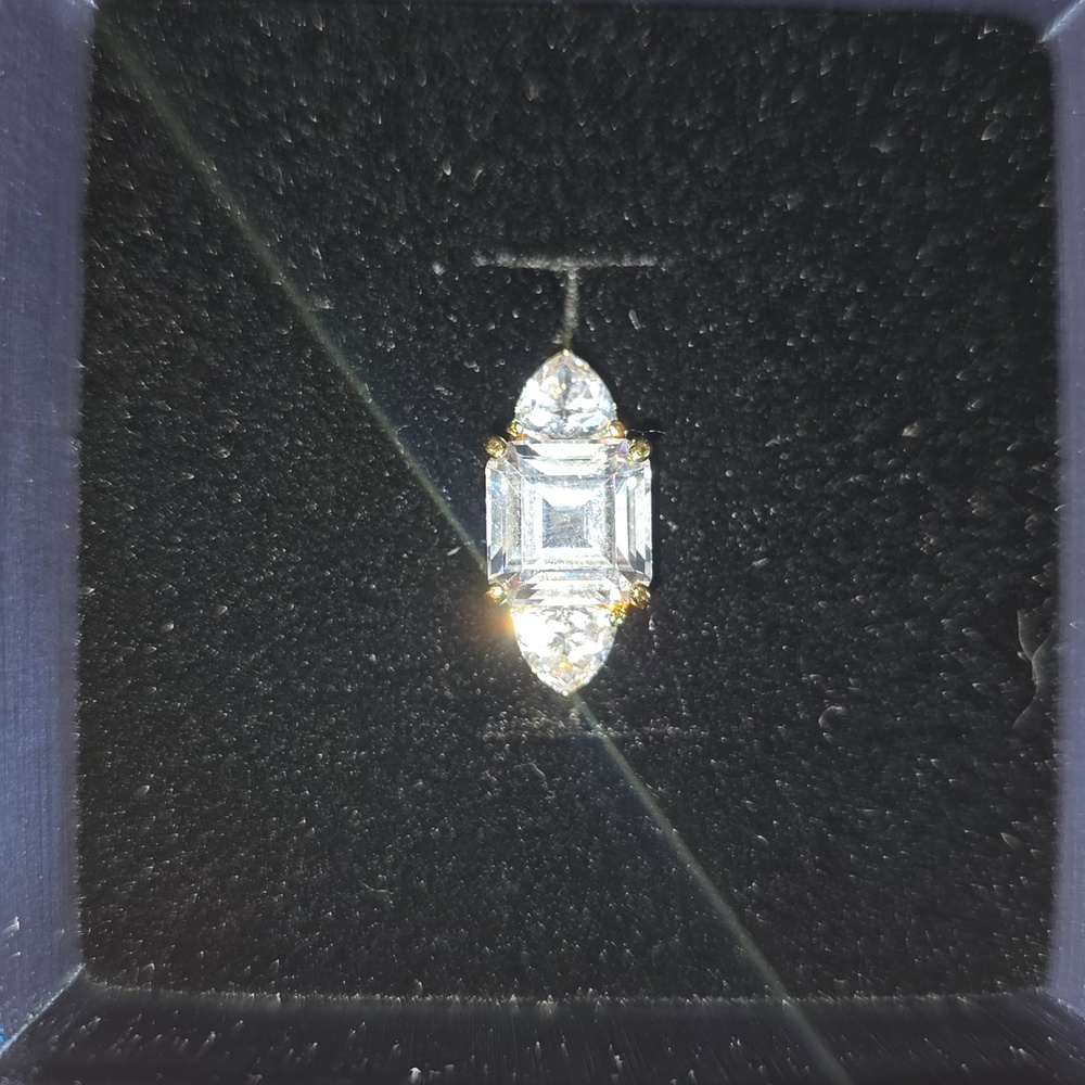 New Gold Plated Three Stone Ring 8